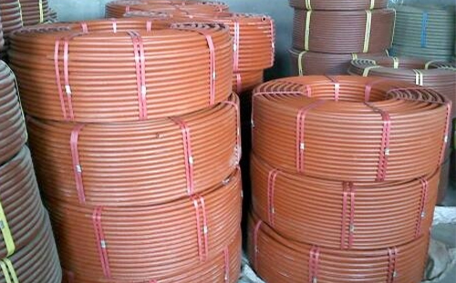 提升工程安全：聚乙烯(RPE)阻燃班戈穿线管在现代建筑中的应用